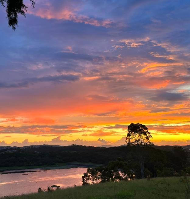 Sitio Frente A Barragem Villa Salesopolis Luaran gambar