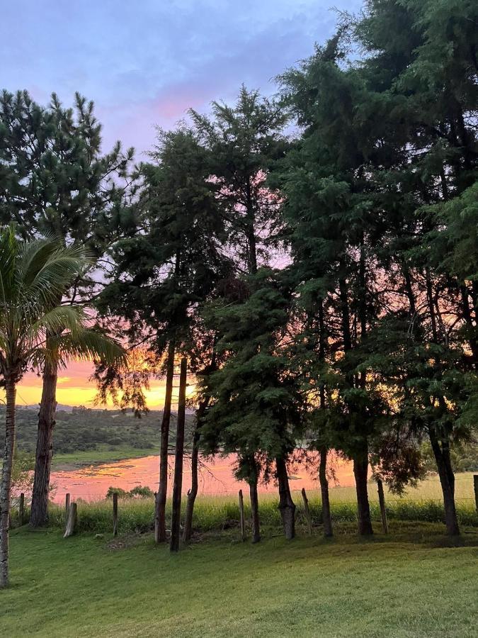 Sitio Frente A Barragem Villa Salesopolis Luaran gambar